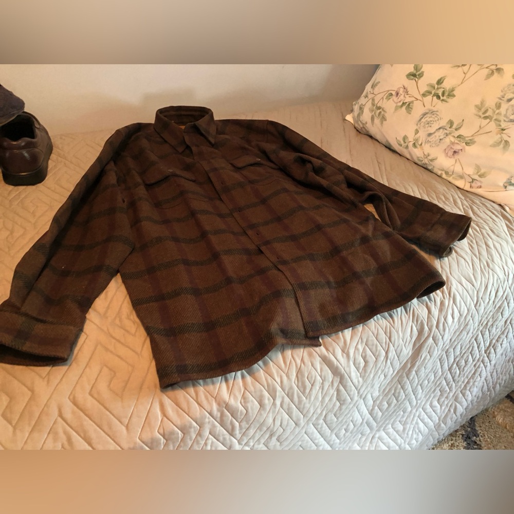 Men’s flannel shirt
